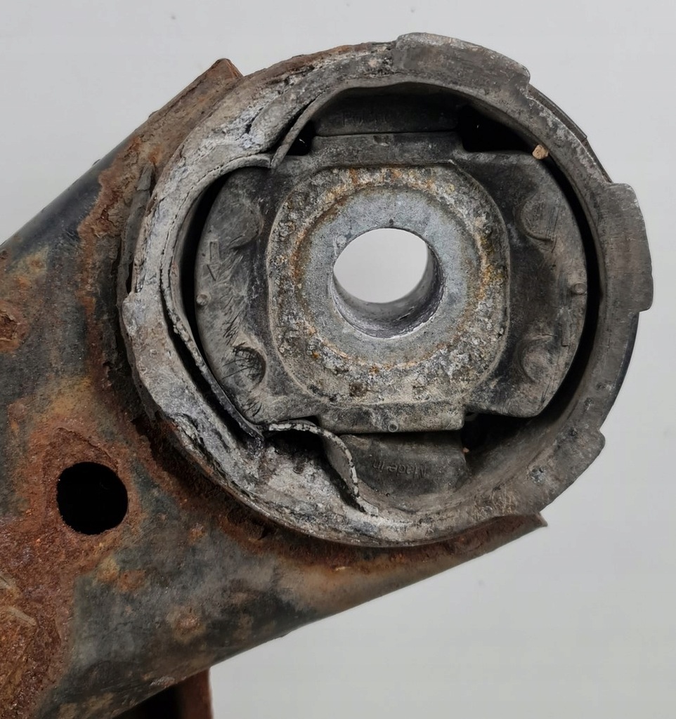 фото №8, Подрамник подрамник балка подрамник перед porsche cayenne i