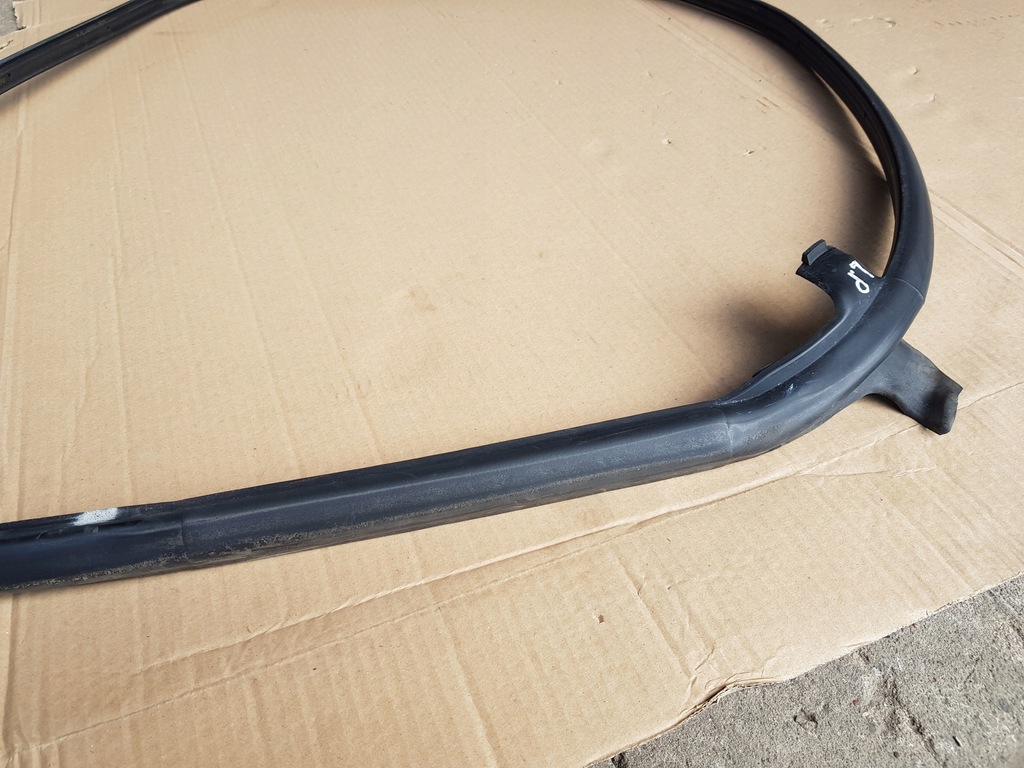 фото №7, Прокладка рамки дверь левый перед / audi a2 99-05 / оригинал / 8z0831721b