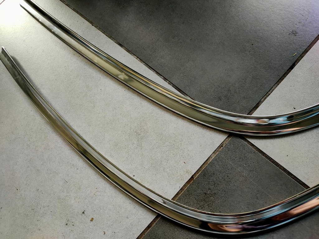 Молдинг хром крышки softtopu mercedes 107 Недорого