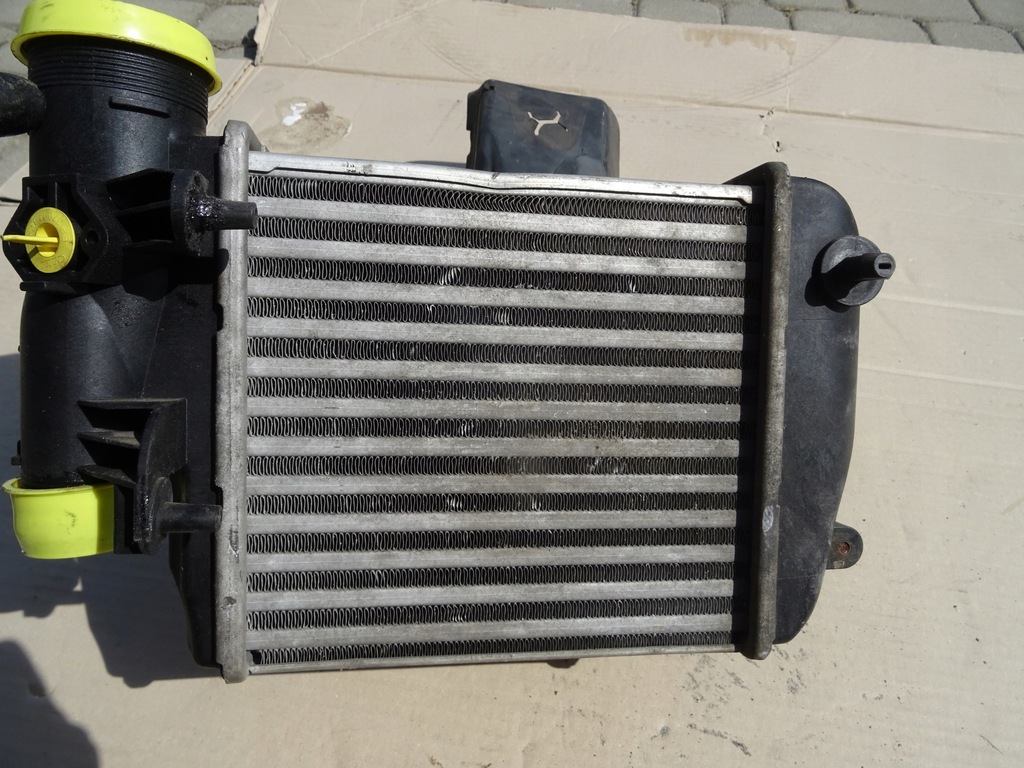 фото №6, Audi a6 c6 інтеркулер впуск повітря 4f0145805e