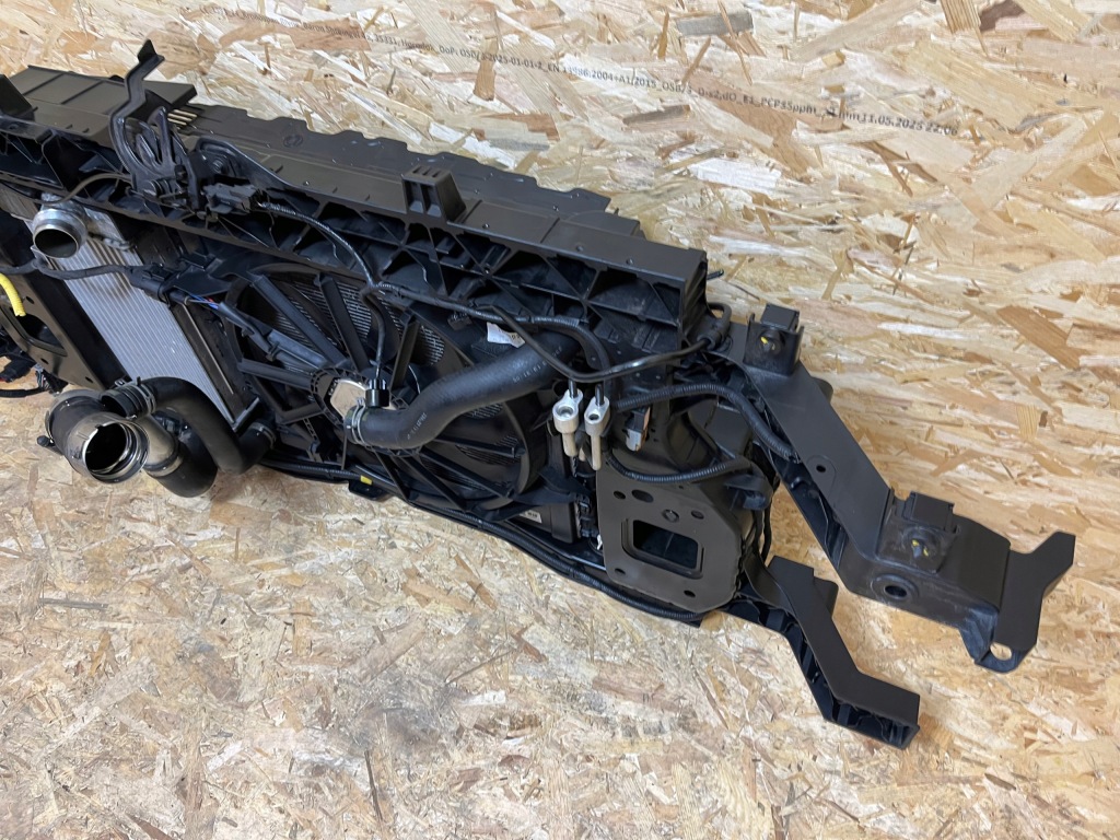 Kompletny pas передний радиатор усилитель hyundai staria 2.2d 2023r Доставка