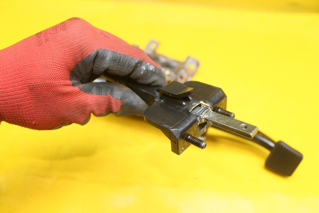 фото №6, Педаль гальма ручного kia sedona ii carnival iii