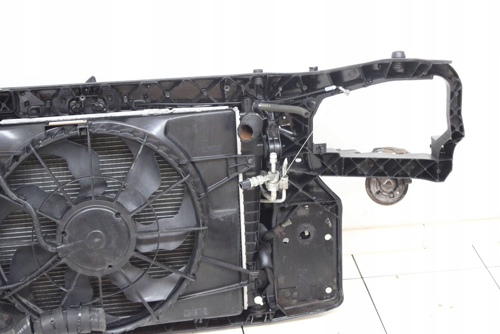 фото №7, Hyundai tucson i 2004-2009 2.0 crdi pas передний усилитель комплект