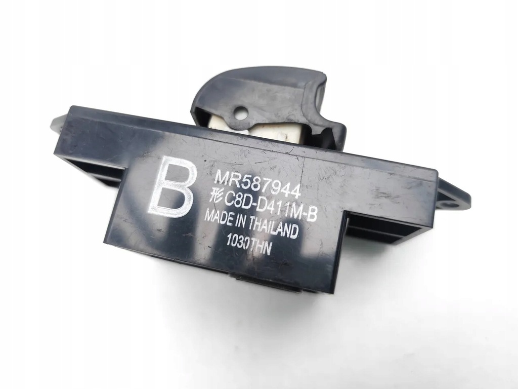 фото №7, Mitsubishi asx кнопки окон 2010 suv 4/5dr mr587944 c8d-d411m-b 10-24