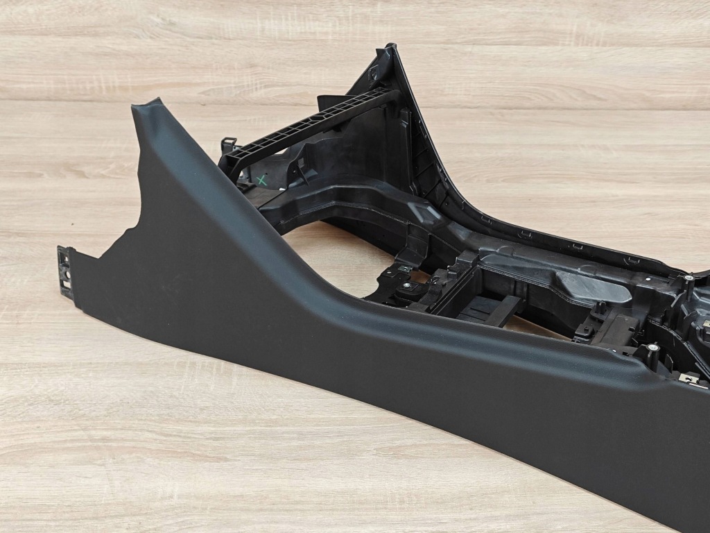 Туннель средний bmw 8 gran coupe g16 9865192 30km Доставка