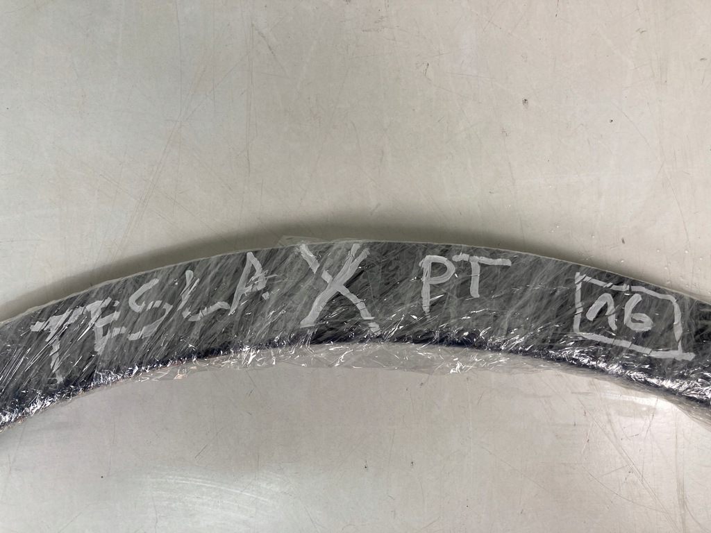 фото №13, Молдинг крила права задня tesla x