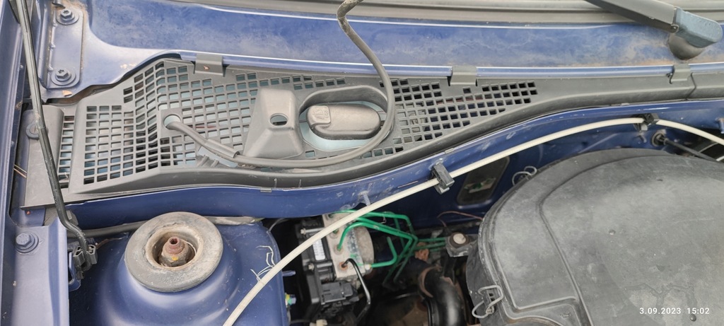 фото №1, Dacia sandero i жабо праве + ліва повний