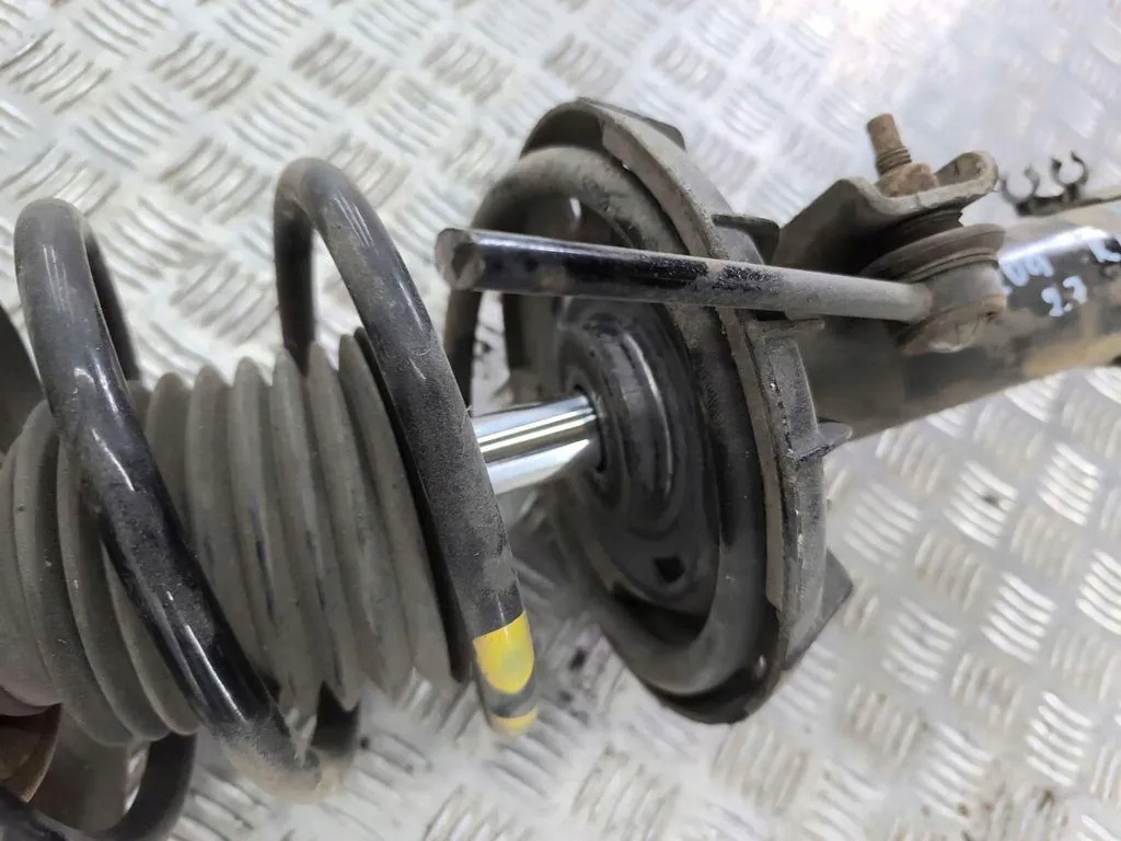 Купити Амортизатор передній ліва mercedes-benz clk c209 a2093200630 2.7l дизель