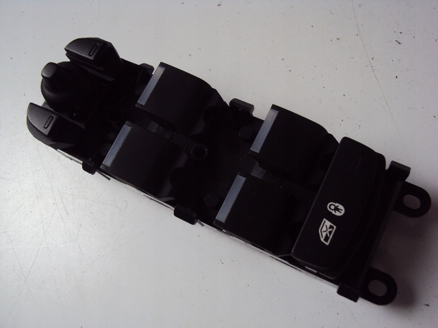 фото №2, Панель окон левый перед land rover discovery sport