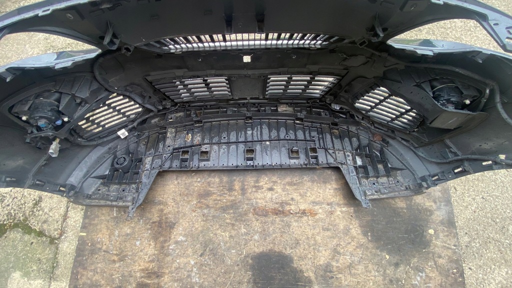 фото №9, Бампер передний kompletny dacia duster 2010-l