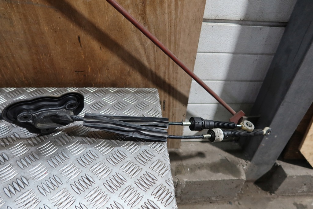 фото №11, Домкрат троси перемикання передач megane iii 8201062921 8200781046