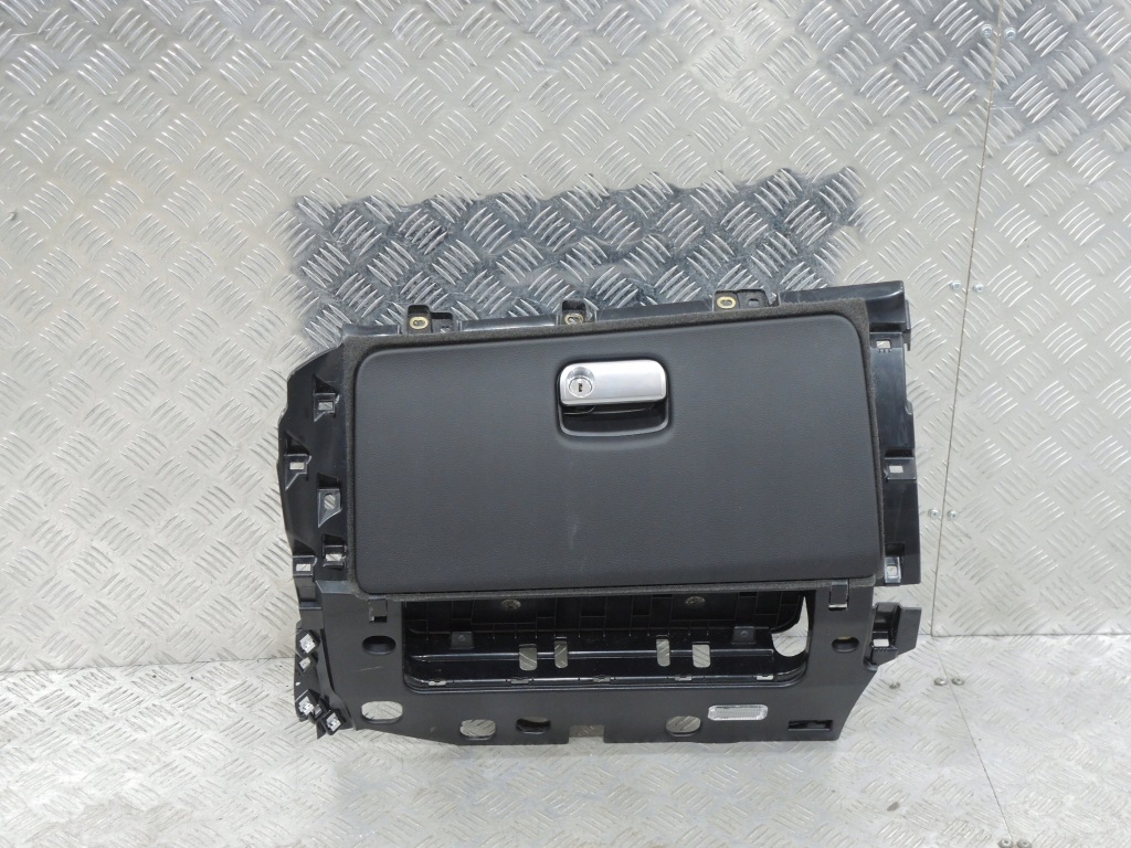 фото №1, Бардачок пассажира europa porsche macan 95b lift