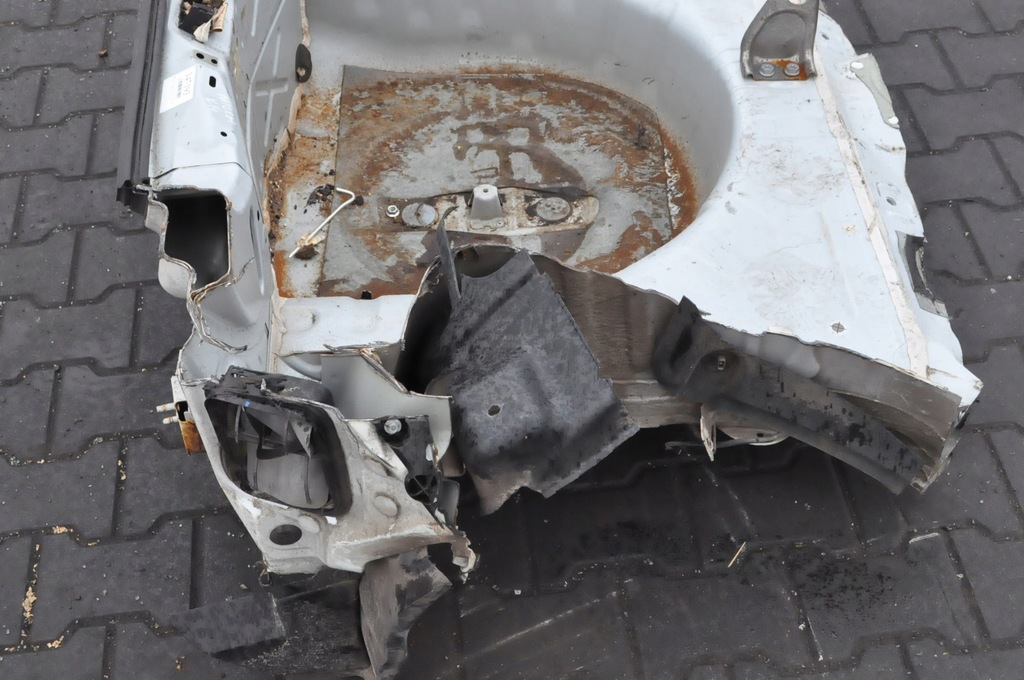 фото №5, Nissan micra v k14 pas задня задній піддон