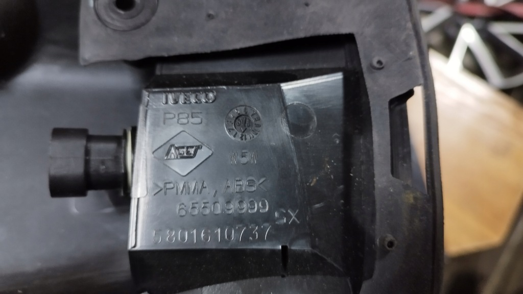 фото №13, Лампа габарит. iveco daily 14-