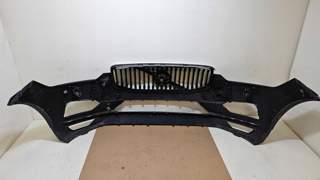 фото №13, Бампер перед передній решітка радіатора volvo xc60 ii 31425160