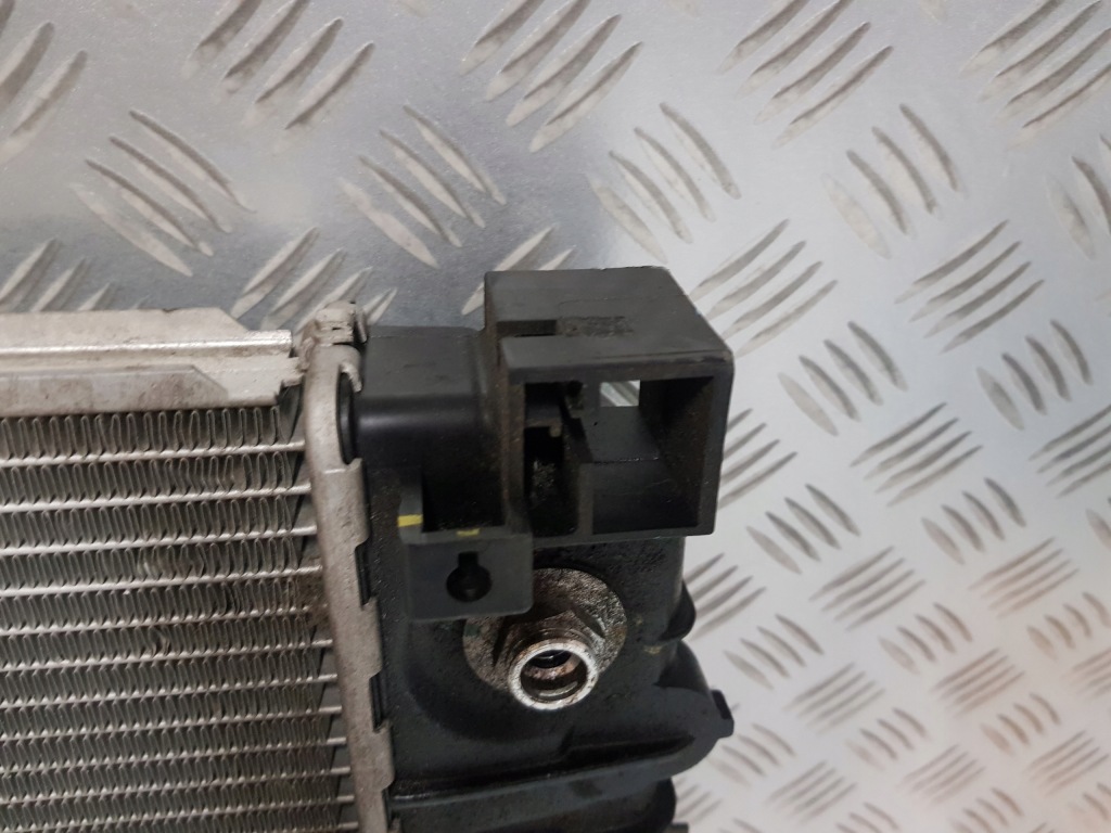 Радіатор води рідина opel 623206 t300 радіатор Доставка