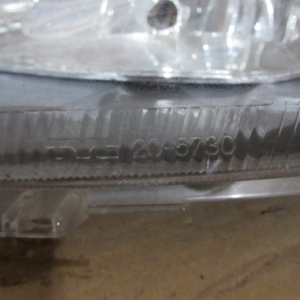 фото №4, Toyota yaris i 99-03r лампа перед левая