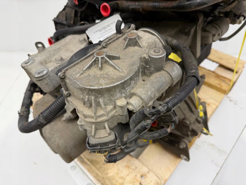 Двигатель citroen nemo peugeot bipper tapee 1.4 hdi 68km дизель комплектный  8hs Оригинал