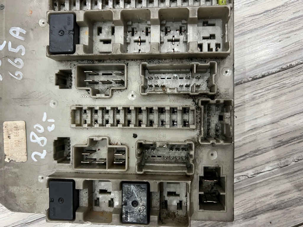 фото №3, Модуль uch коробка запобіжників renault clio iii modus 902665a