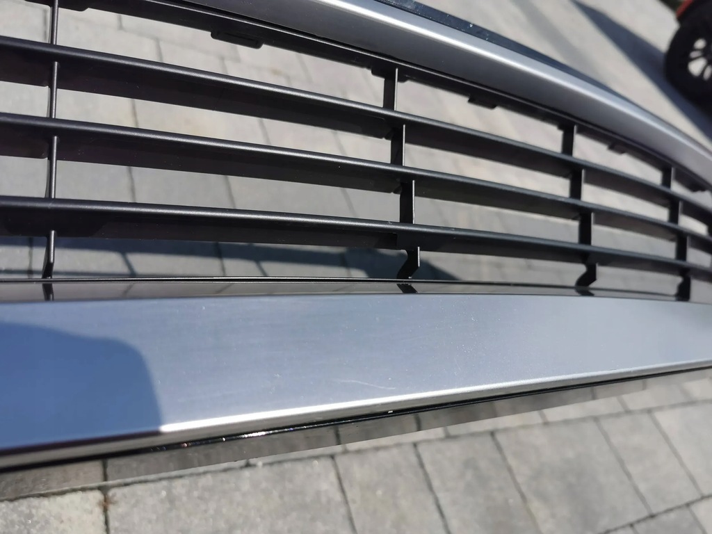 фото №10, Решітка бампера передній toyota prius 8.032