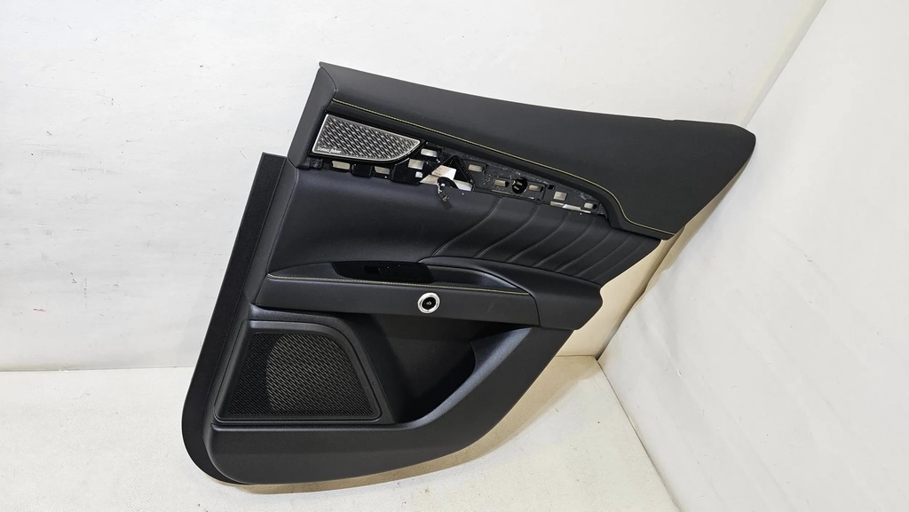 фото №9, Обивка обшивка правый кнопки maserati grecale новый оригинал