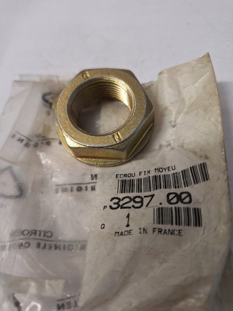 Купить Гайка полуось peugeot 306 оригинальный номер 329700