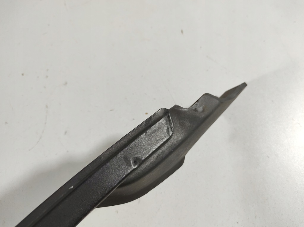 фото №8, Volvo v40 12- молдинг стекло левая