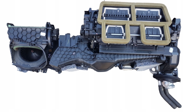 фото №1, Bmw 3 f30 обігрівач повітродувка 9197710 оригінал