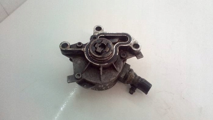 фото №1, Насос вакуум audi a3 8l 1,9tdi 038145101b