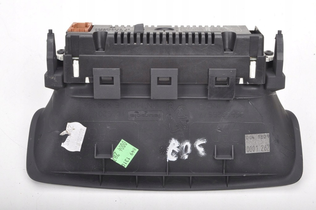 фото №5, Peugeot 308 дисплей радио