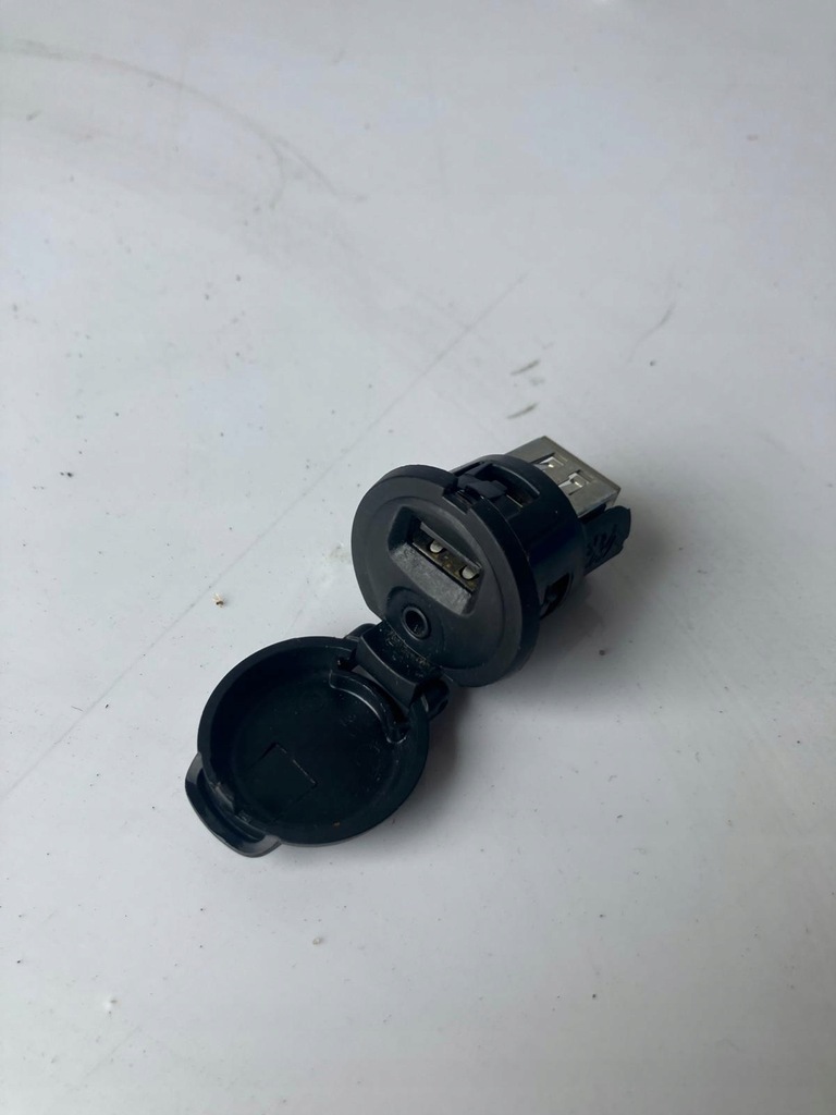 фото №1, Разъём usb peugeot 508 96647952xt