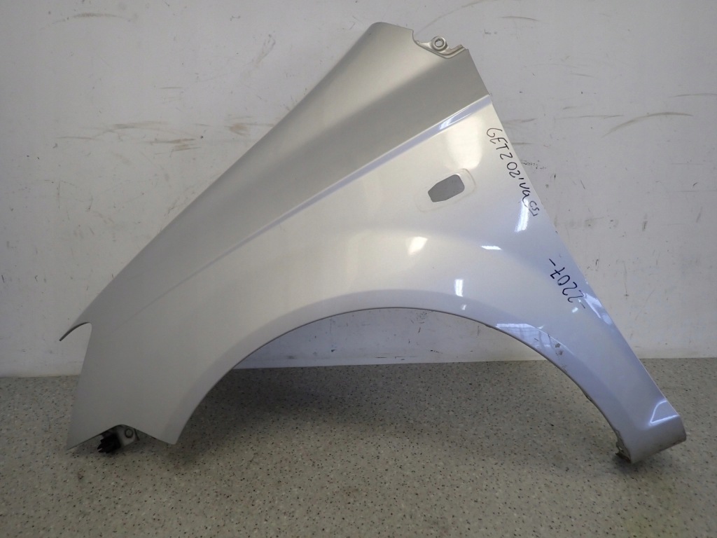 Купить Hyundai getz 02- крыло передний левый cs