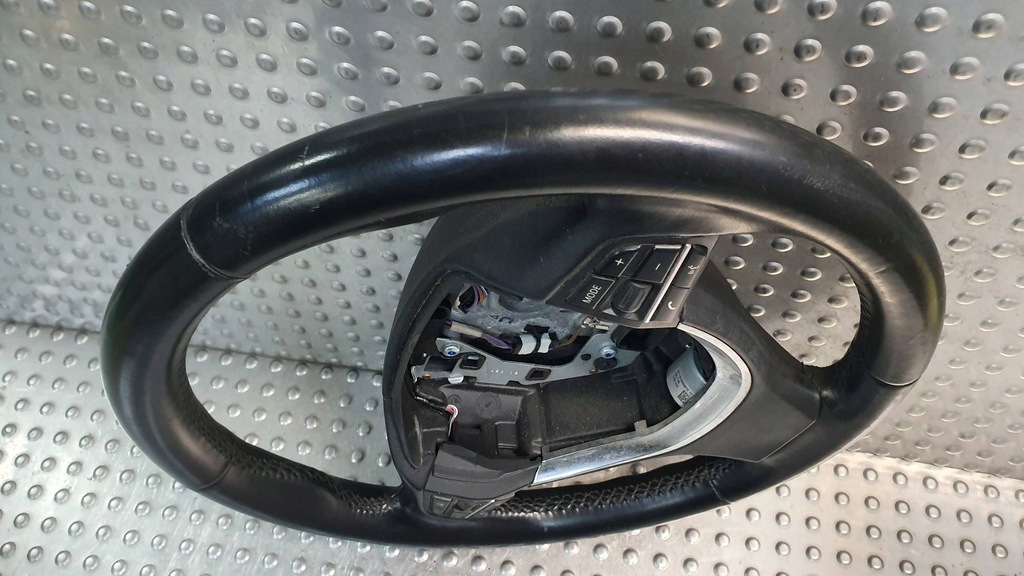 фото №9, Повітропровід шкіра мультифункція bmw 7 f01 f02 08-