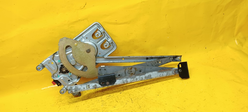 фото №12, Подъемник стекло el. левый задняя chrysler 300m 4574106