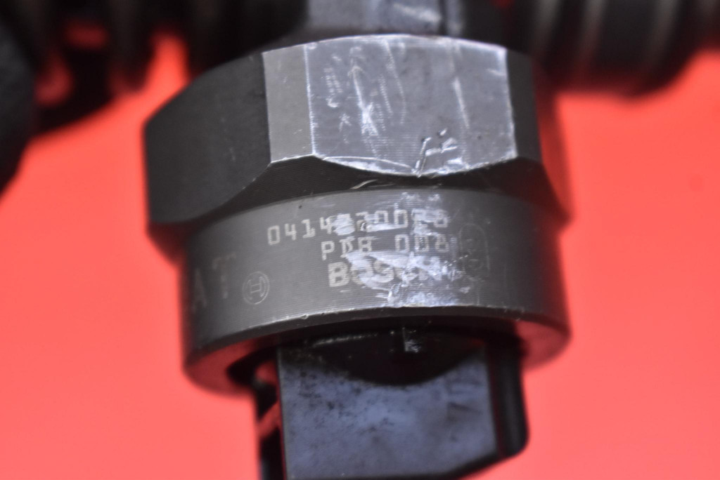 фото №10, Інжектор насос-форсунка 0414720028 038130073aa audi a3 8l 1.9 tdi 100 km 00-03