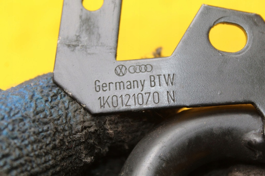 фото №6, Volkswagen оригинальный номер 1k0121070n магистраль wody