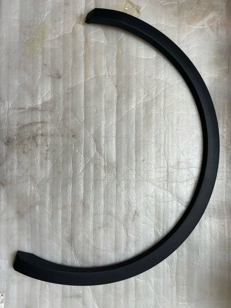 фото №1, Накладка крила правий задня 80a853818