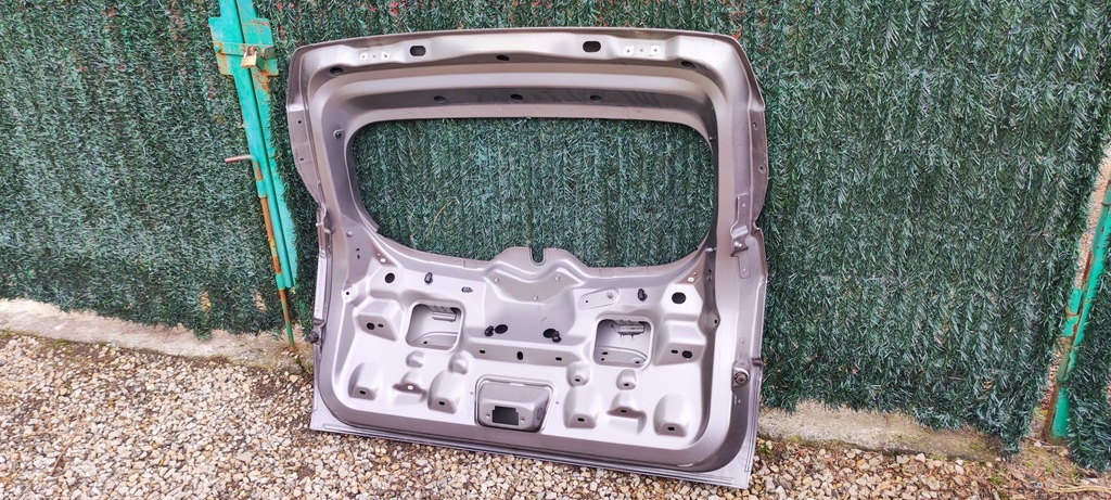 фото №2, Крышка багажника задняя renault captur