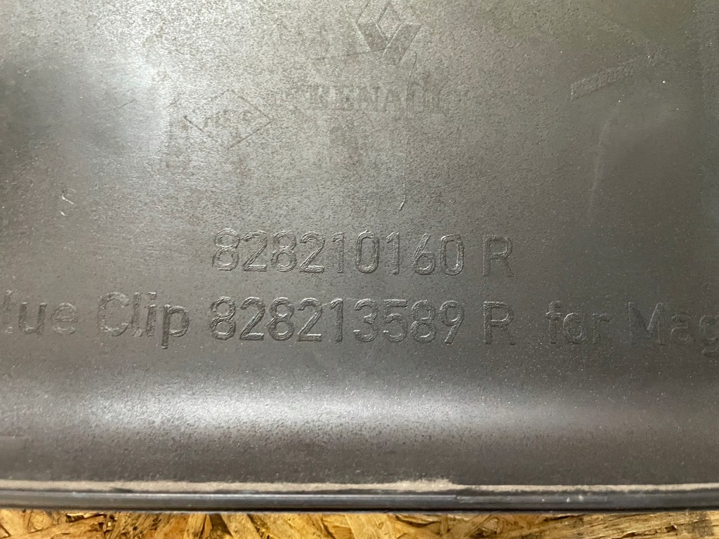 фото №2, Молдинг бічна renault master 828210160r