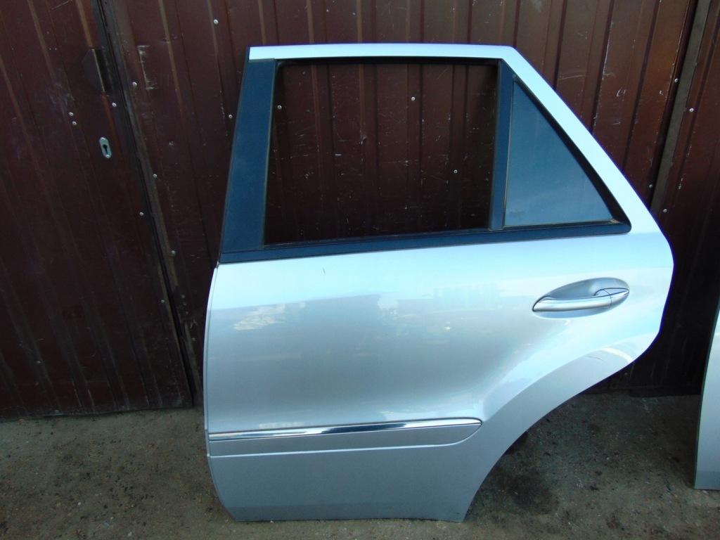 фото №1, Дверь левый задняя c775 mercedes ml w164