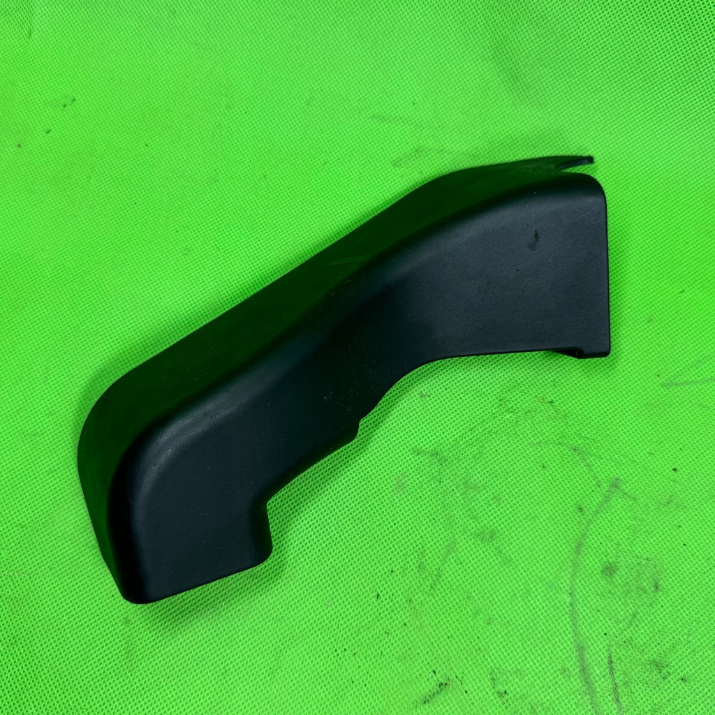 фото №1, Защита направляющая накладка заглушка audi a6 c5 4b0881479