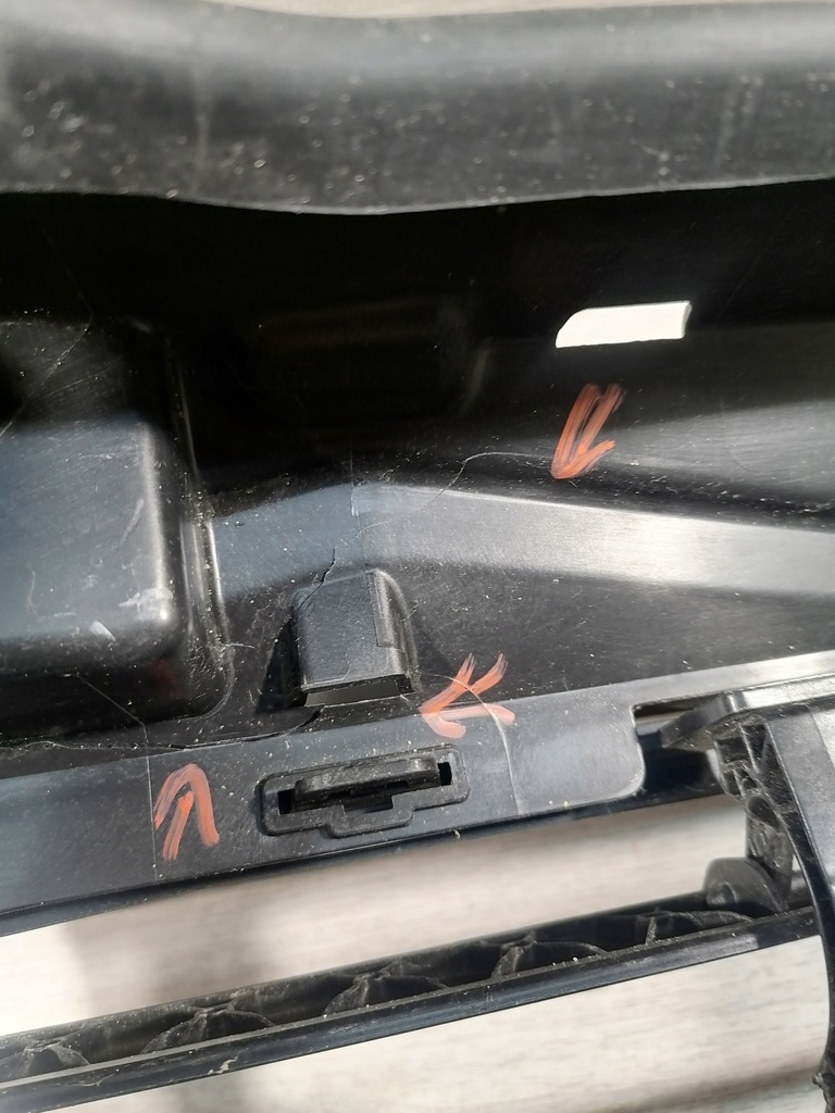 фото №9, Bmw x1 жалюзи впуск воздуха 5a11306