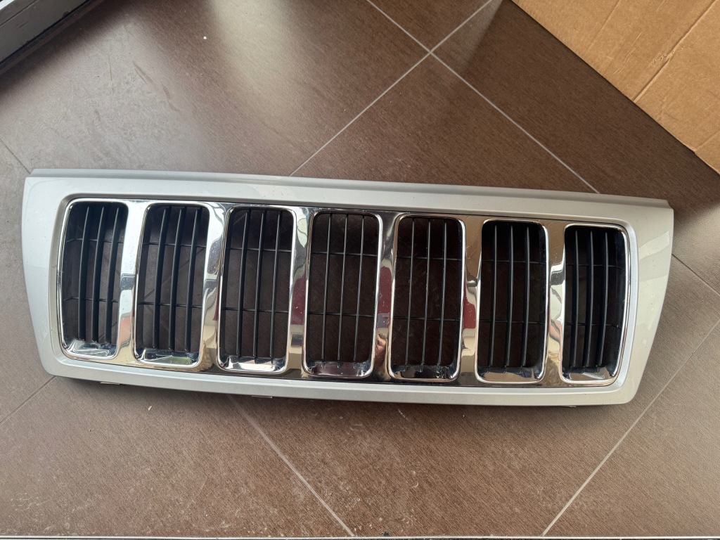 фото №1, 5ju72trmac jeep grand cherokee решітка радіатора решітка радіатора решітка
