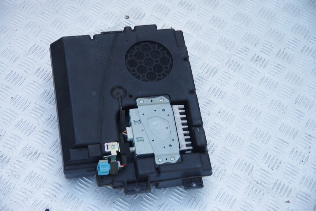 фото №8, Сабвуфер усилитель honda cr-v iii 06-12