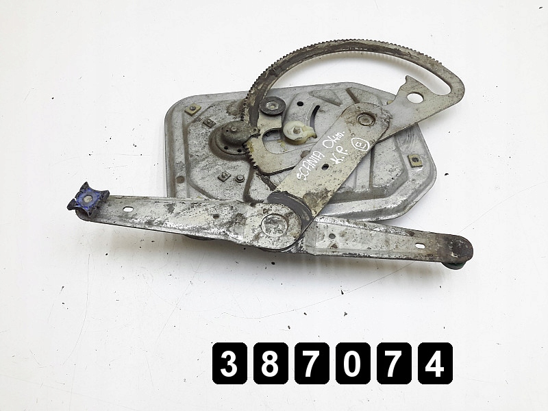 Купити 2004 scania 420 регулятор скло 0536005501