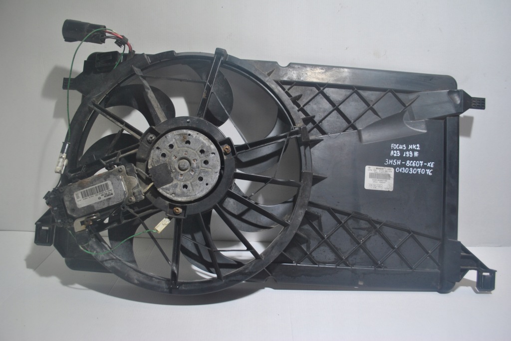Купити Вентилятор радіатора ford focus mk2 3m5h-8c607-xe