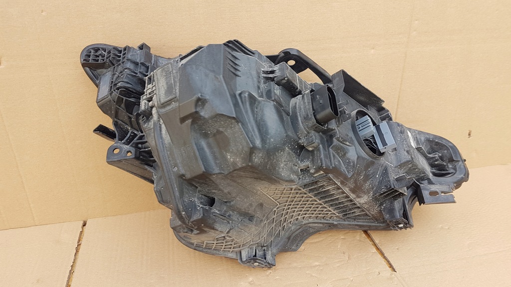 фото №14, Лампа перед ліва polestar ii 2 full led p31698070