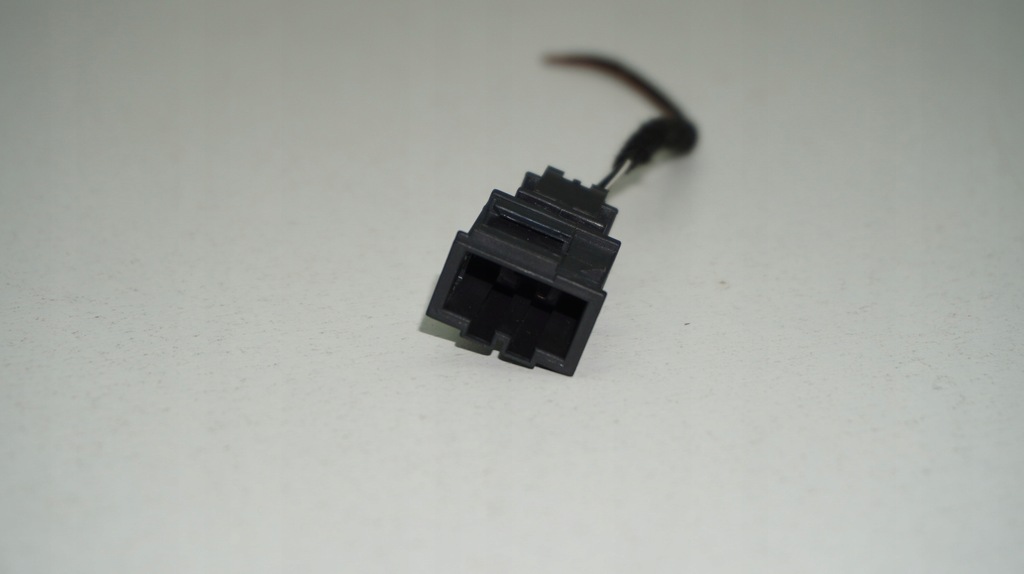 фото №5, Audi volkswagen штекер колодка соединитель 3b0972732