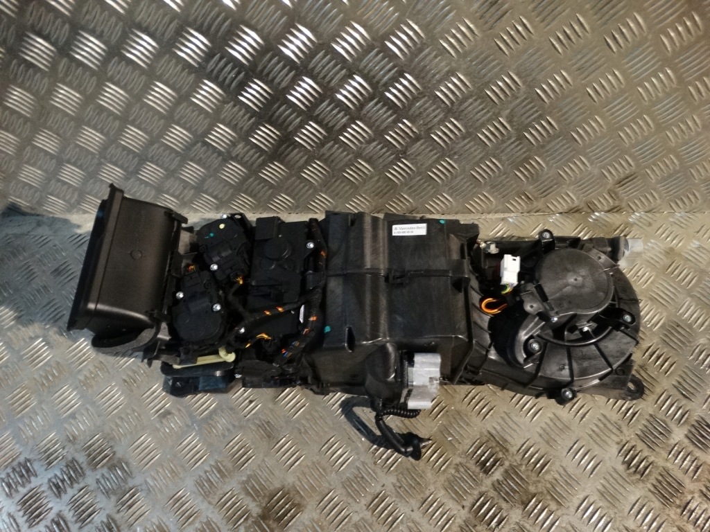 фото №1, Idealna отопитель задняя mercedes w223 1