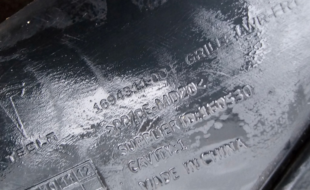 Бампер tesla model 3 lift 2023 - highland перед передній Оригінал